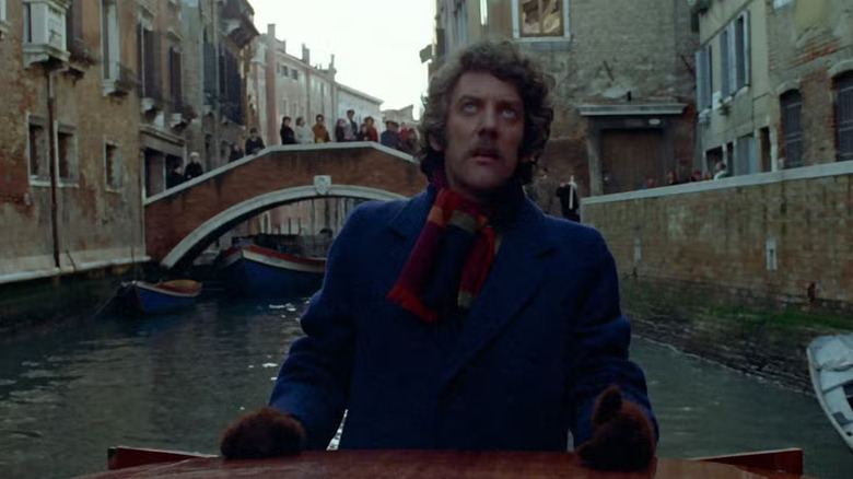 John takes a ride on a Venice Gondola in Don't Look Now (1972)