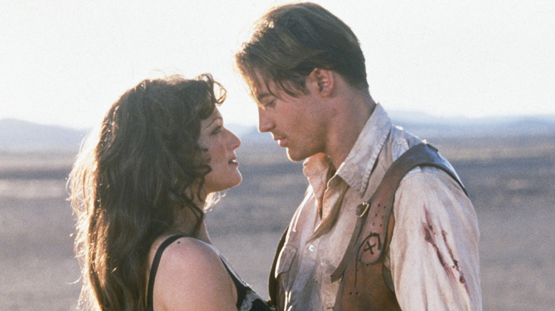Rick O'Connell and Evelyn Carnahan standing close in The Mummy
