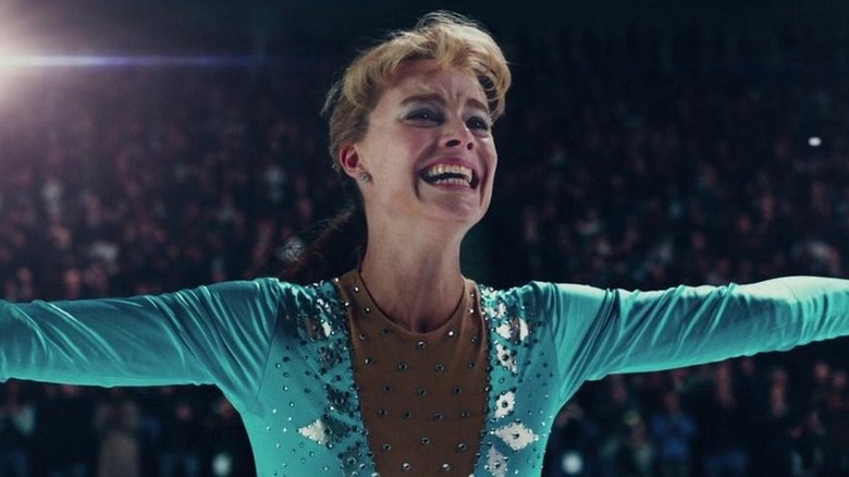 Tonya Harding grinning after ice skating in I, Tonya