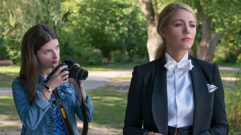 Stephanie about to take a picture of Emily in A Simple Favor