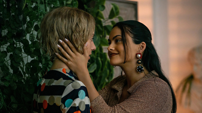 Drea grabbing Eleanor's face in Do Revenge