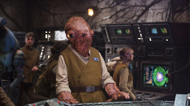 Admiral Ackbar looking over his console in Star Wars: The Force Awakens (2015)