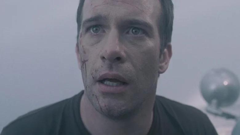 David Drayton looking scared in "The Mist"