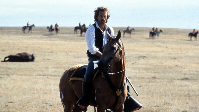 Lt. John Dunbar rides a horse in 'Dances with Wolves' (1990)