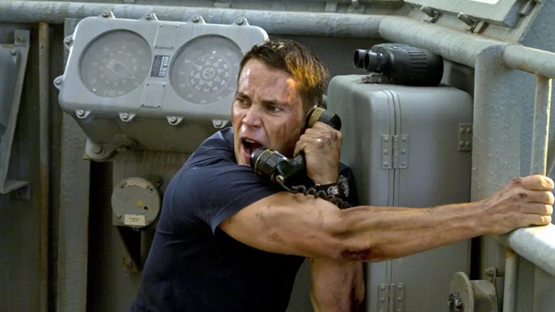 Alex Hopper calling in for help in Battleship (2012)