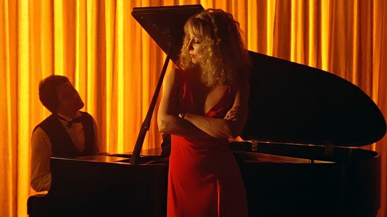Frannie at the piano in One from the Heart (1982)