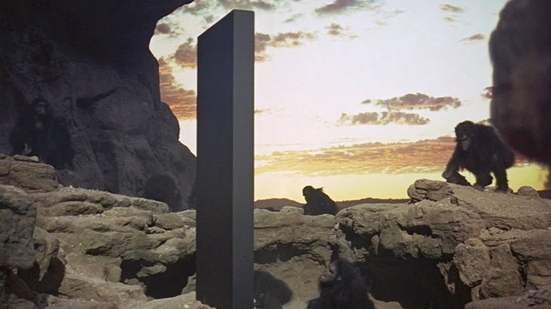 Apes seeing monolith in 2001: A Space Odyssey (1968)