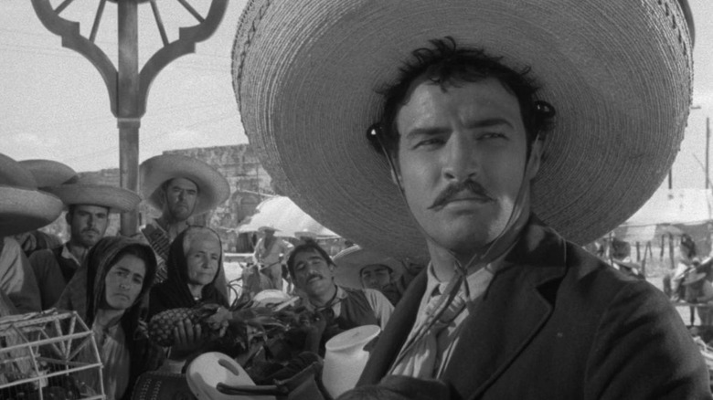 Emiliano Zapata standing in front of a crowd in Viva Zapata!