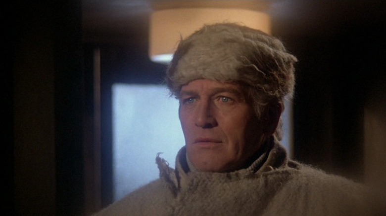 Essex wearing a fur hat in Quintet