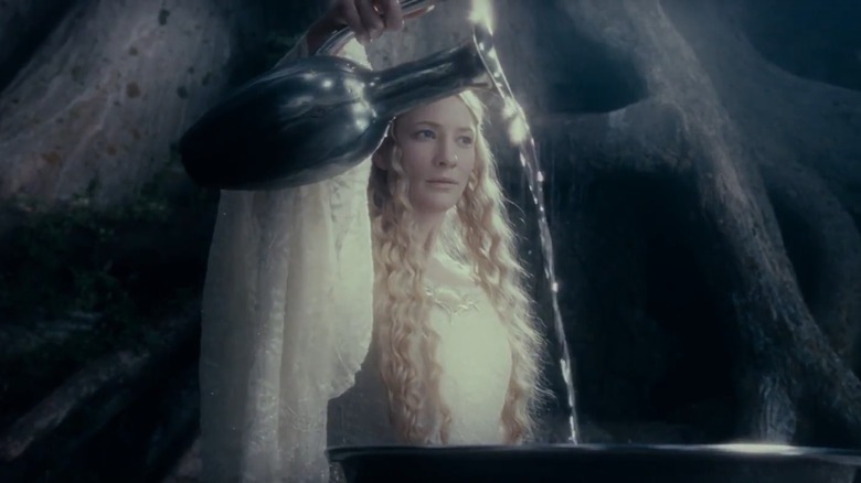 Galadriel pours water