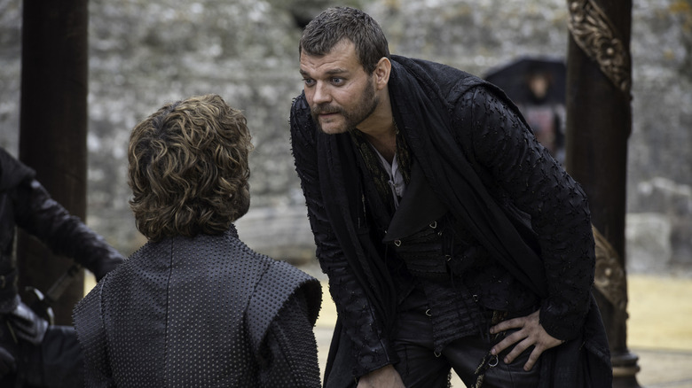 Euron leaning down to talk to Tyrion on Game of Thrones