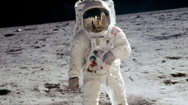 Moon landing footage in Apollo 11 (2019)