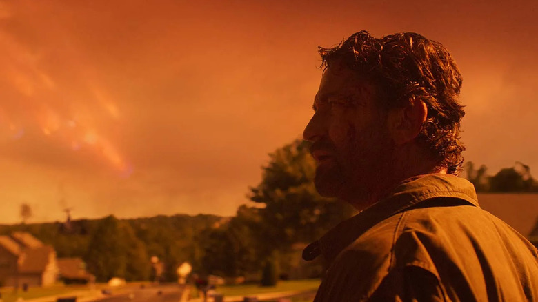 John Garrity witnessing the comet's trajectory in Greenland (2020)