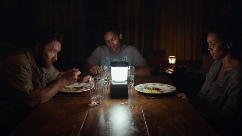 Paul, Sarah, and Travis eating in It Comes at Night
