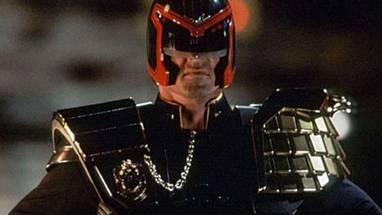 Judge Dredd standing in full armor in "Judge Dredd" (1995)