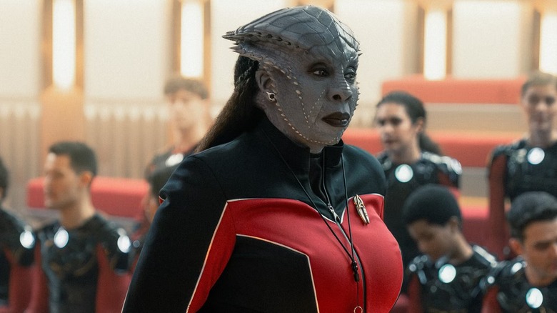 Lura Thok examines her class in "Starfleet Academy"