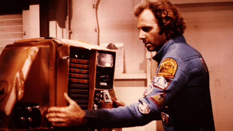Lowell adjusts a machine in Silent Running (1972)