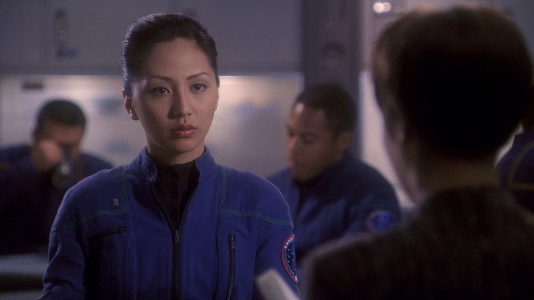 Hoshi talks to T'Pol