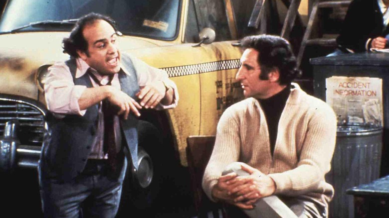 Alex and Louie talking on Taxi (1978 - 1983)