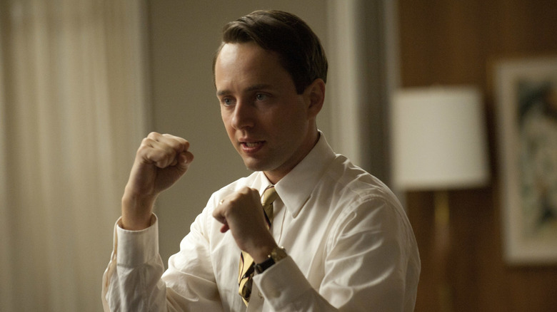Pete putting his fists up like he's about to fight someone on Mad Men
