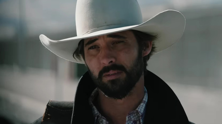 Walker wearing a white cowboy hat on Yellowstone