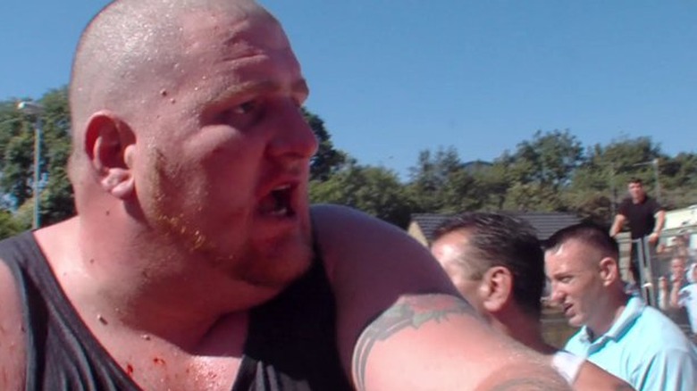 Boxers in a bare-knuckle fight