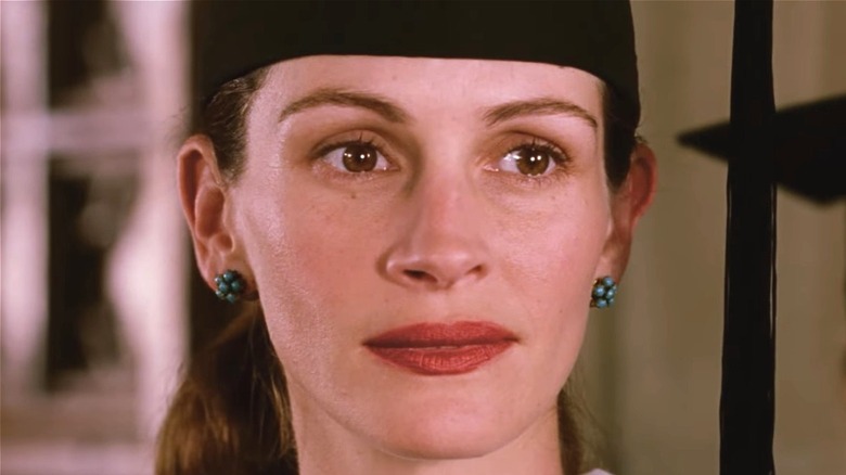 Julia Roberts wearing earrings