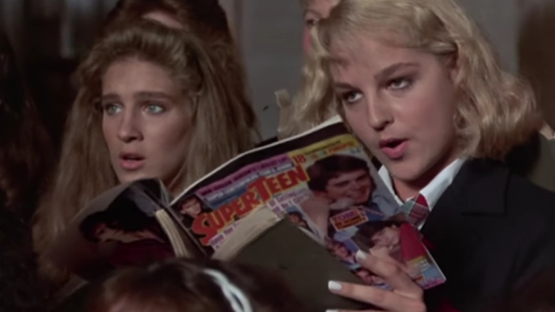 Helen Hunt looks at a teen magazine in a hymnal next to Sarah Jessica Parker