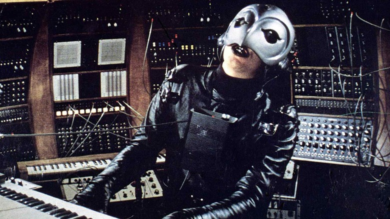 The titular phantom at a keyboard in The Phantom of the Paradise (1974)