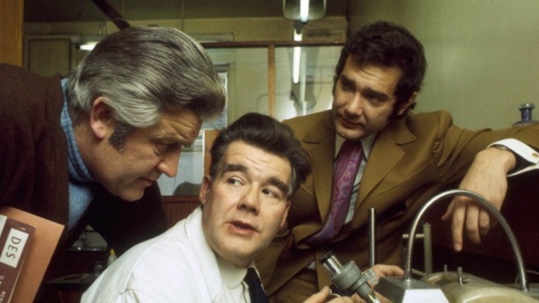 Doctor Quist questioning a scientist in Doomwatch (1970)