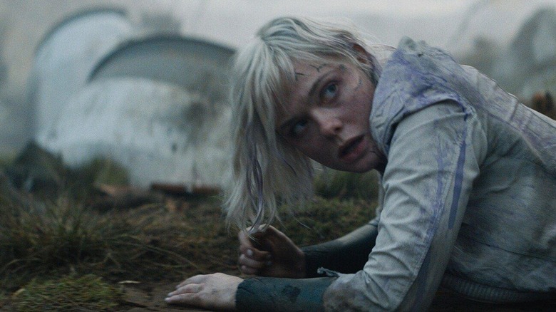 Thia scrambles for safety in "Predator: Badlands" (2025)