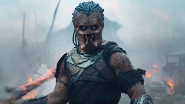 Dek preparing to charge into battle in "Predator: Badlands" (2025)