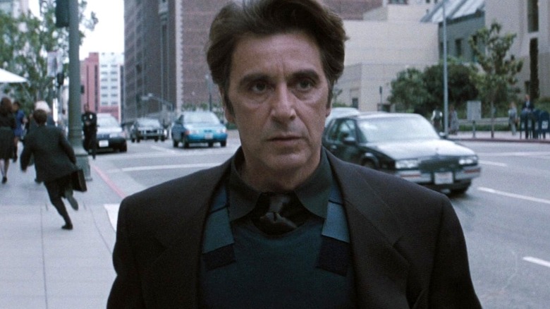 Vincent Hanna walking down the street in Heat