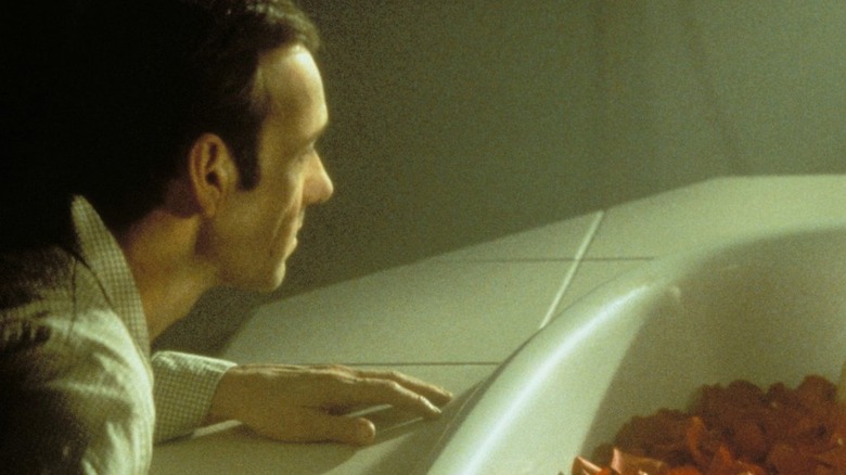 Kevin Spacey and Mena Suvari in American Beauty