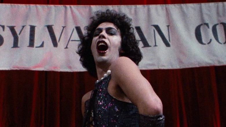 Dr. Frank-N-Furter sings