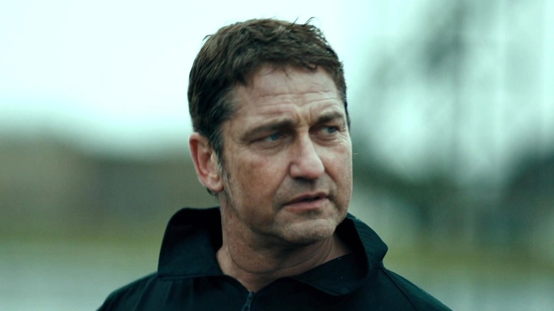 Mike Banning looking to the side in Angel Has Fallen