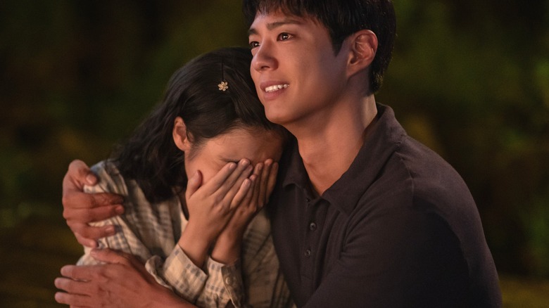 Yang Gwan-sik embracing Oh Ae-sun in "When Life Gives You Tangerines"