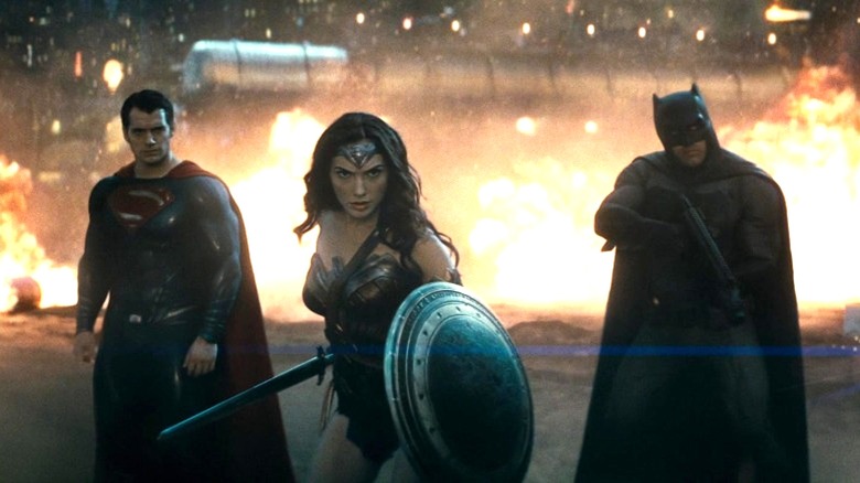 Superman, Wonder Woman and Batman ready to fight in Batman v Superman: Dawn of Justice (2016)