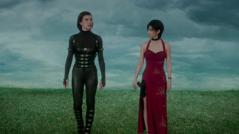 Alice and Ada Wong walk side by side in Resident Evil: Retribution (2012)