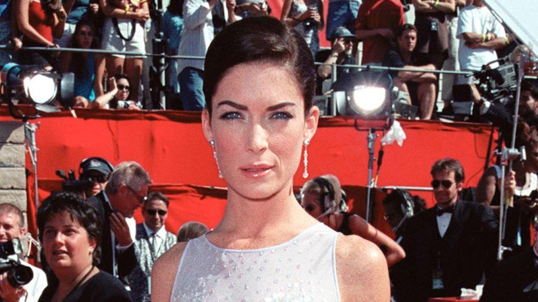 Lara Flynn Boyle on red carpet