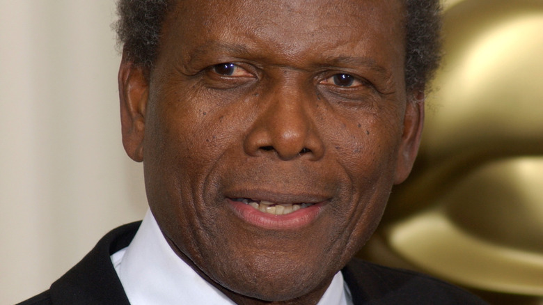 Sidney Poitier smiling at Oscars