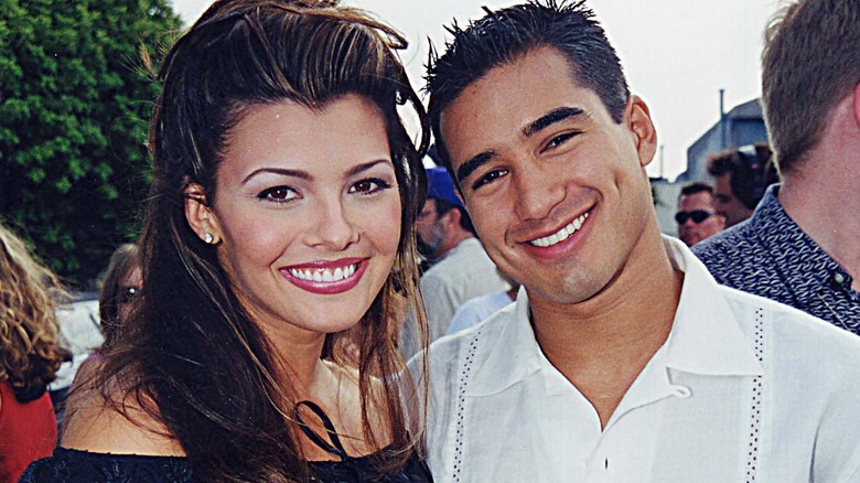 Ali Landry and Mario Lopez pose together at the 1999 Teen Choice Awards