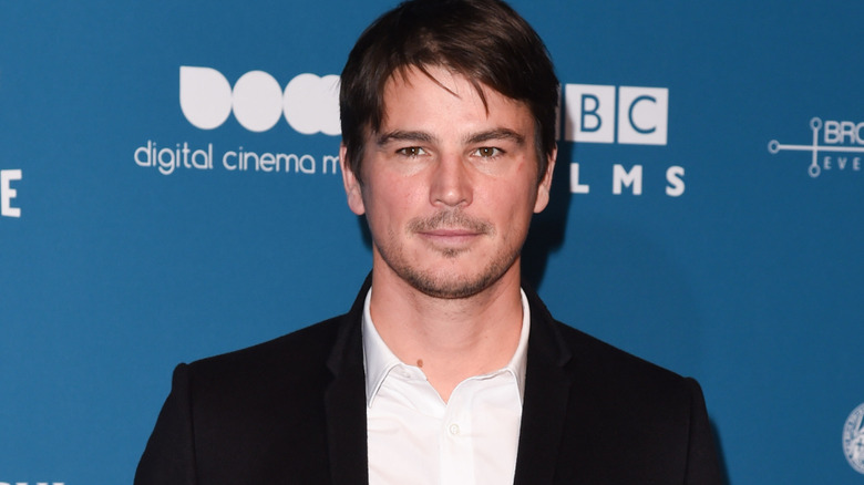 Josh Hartnett on the red carpet