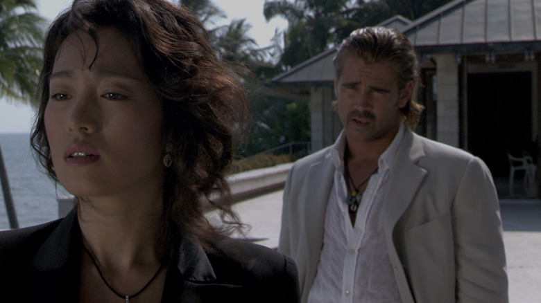Crockett approaches Isabella