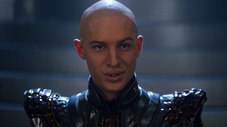 Shinzon looks at Picard