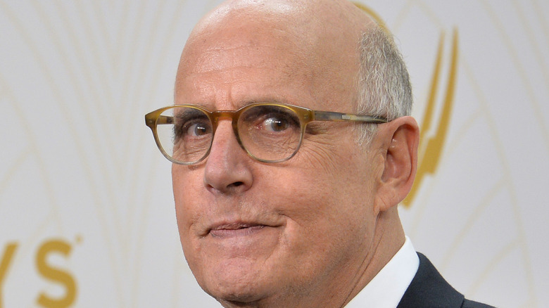Jeffrey Tambor wears glasses