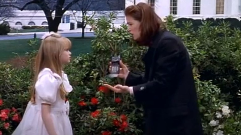 Sara Paxton and Maura Tierney in NewsRadio