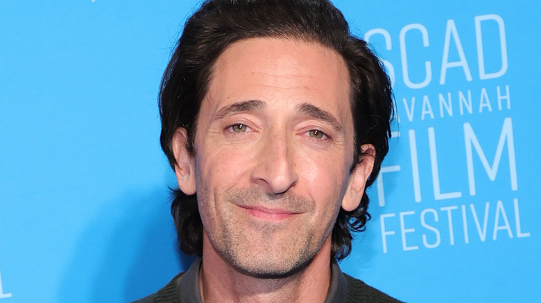 Adrien Brody posing