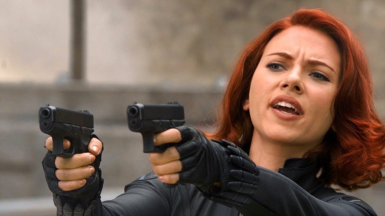 Black Widow fighting the Chitauri