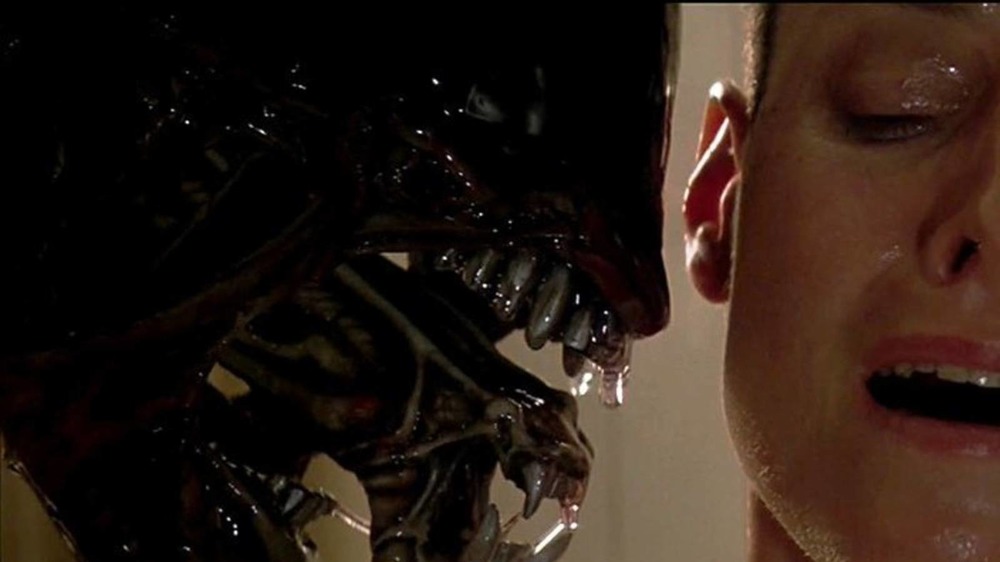 Ripley encounters a Xenomorph in Alien 3